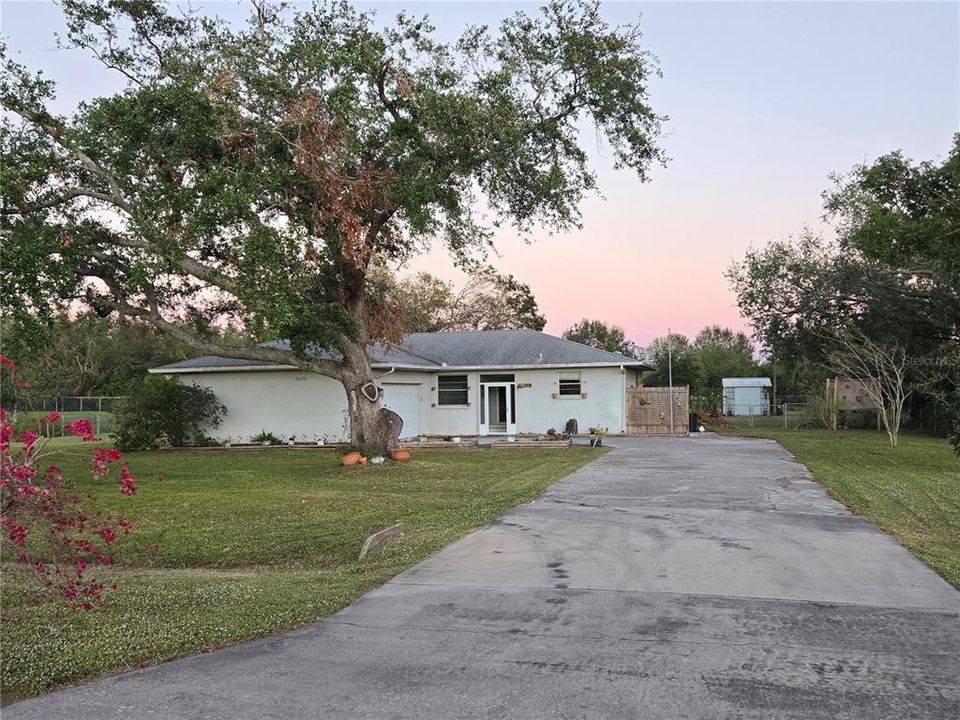 For Sale: $485,000 (3 beds, 2 baths, 1465 Square Feet)