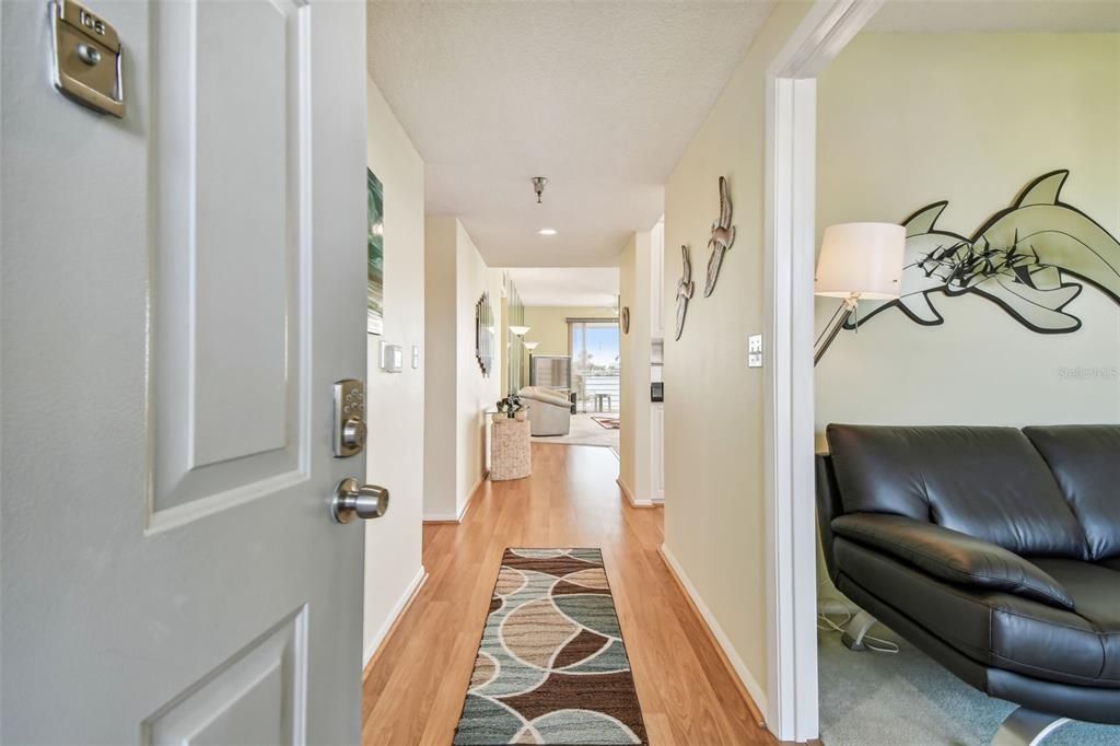 For Sale: $649,000 (2 beds, 2 baths, 1300 Square Feet)