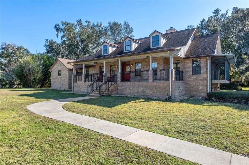 For Sale: $689,000 (3 beds, 3 baths, 2480 Square Feet)