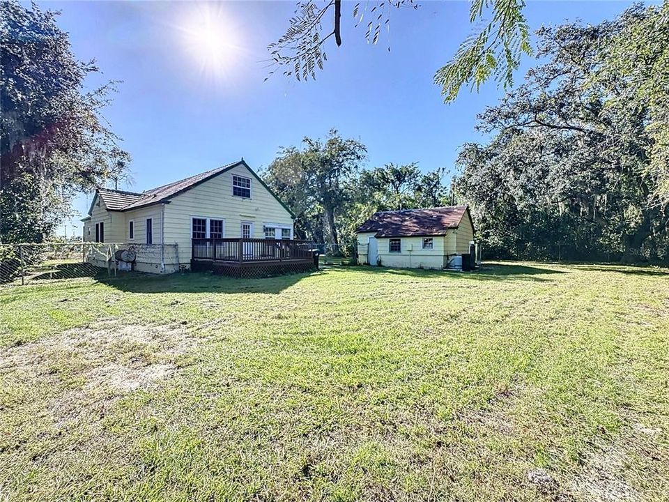 For Sale: $575,000 (3 beds, 2 baths, 2119 Square Feet)