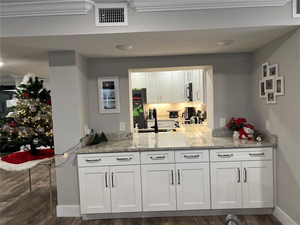 Kitchen island in Community room