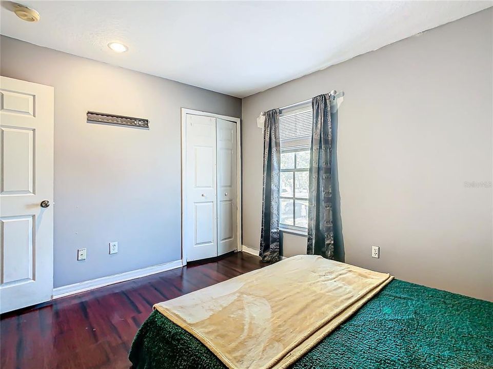 For Sale: $229,900 (2 beds, 2 baths, 1088 Square Feet)