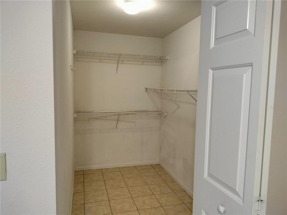 For Rent: $1,600 (2 beds, 2 baths, 1006 Square Feet)