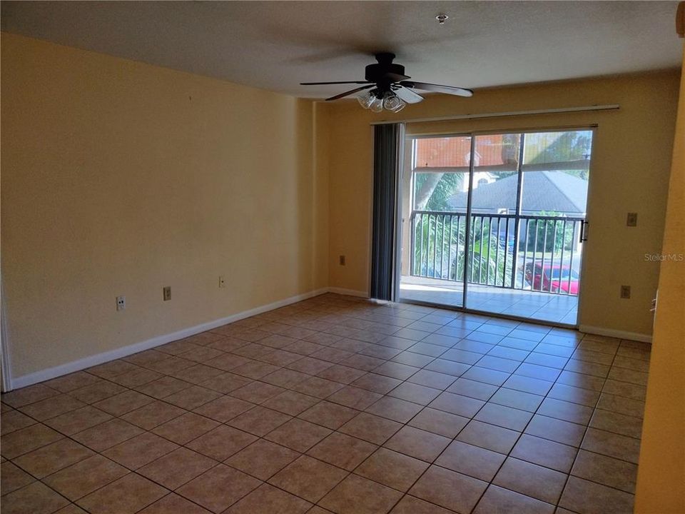 For Rent: $1,600 (2 beds, 2 baths, 1006 Square Feet)