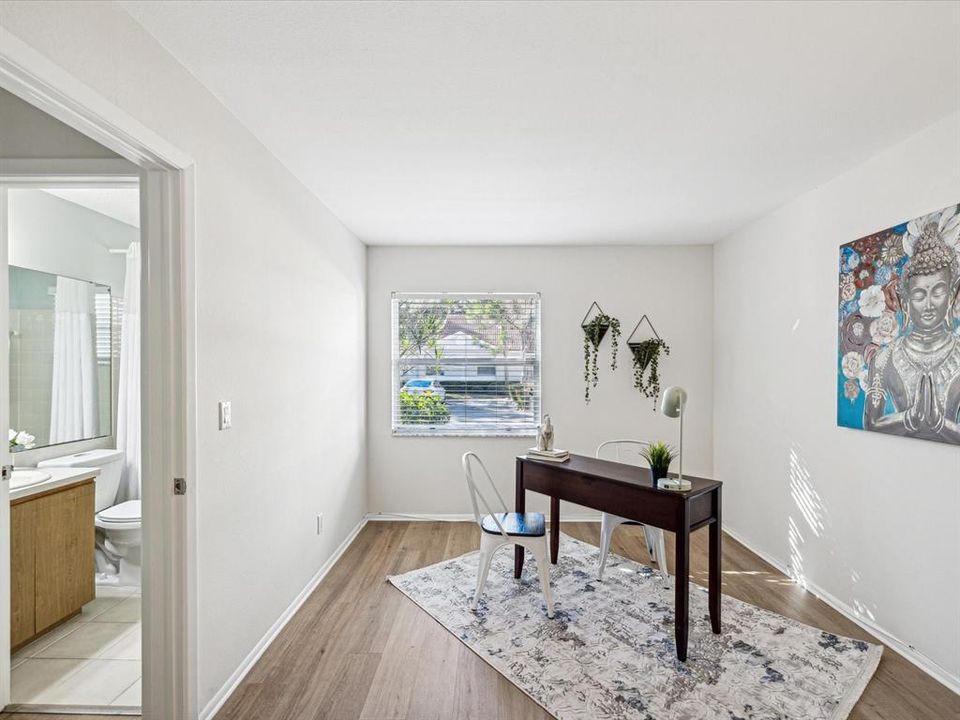 For Sale: $440,000 (2 beds, 2 baths, 1185 Square Feet)