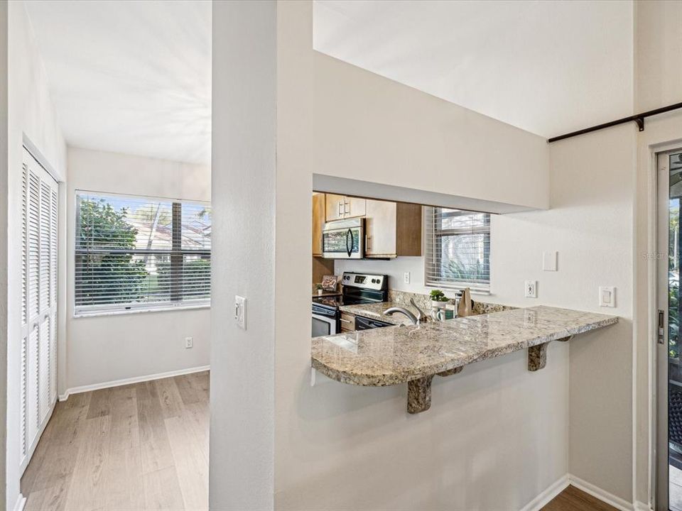 For Sale: $440,000 (2 beds, 2 baths, 1185 Square Feet)