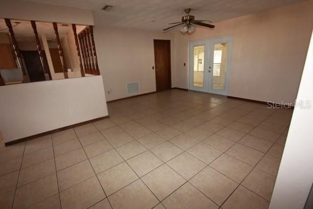 For Rent: $1,795 (3 beds, 2 baths, 1474 Square Feet)