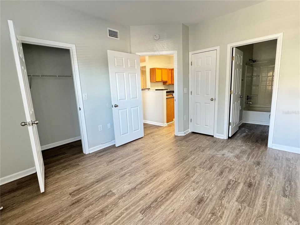 For Sale: $199,000 (1 beds, 1 baths, 750 Square Feet)