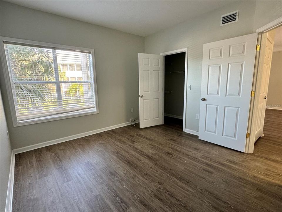 For Sale: $199,000 (1 beds, 1 baths, 750 Square Feet)