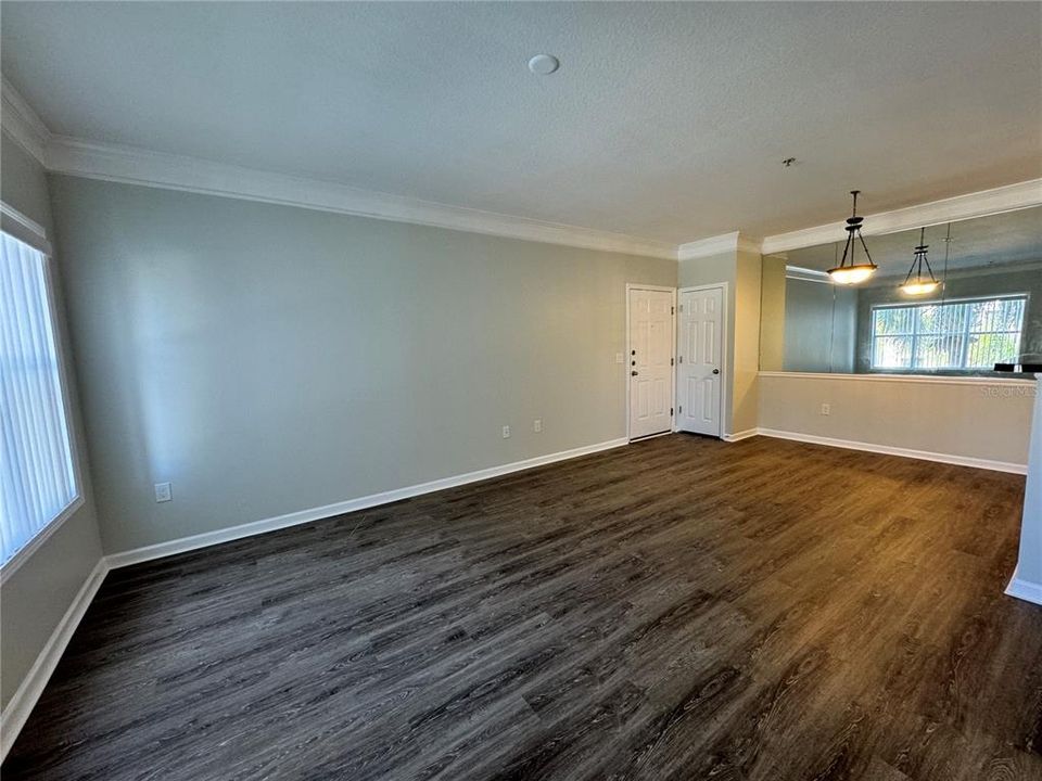 For Sale: $199,000 (1 beds, 1 baths, 750 Square Feet)