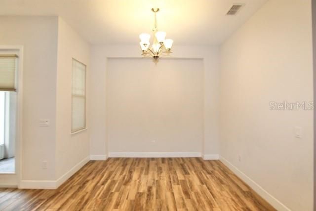 For Rent: $3,345 (3 beds, 2 baths, 1947 Square Feet)