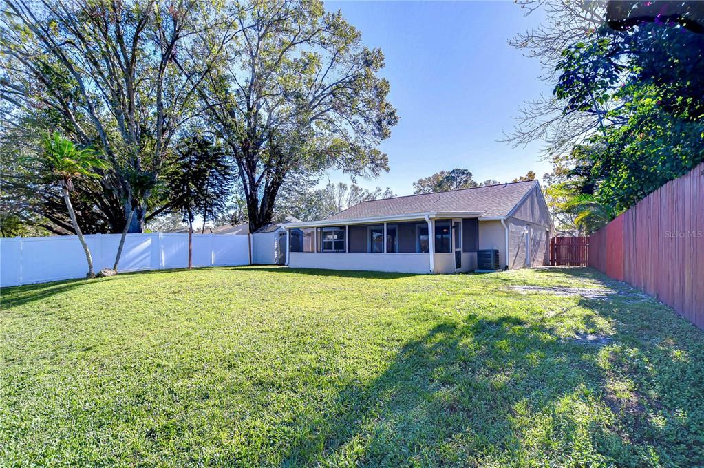 Active With Contract: $400,000 (4 beds, 2 baths, 1420 Square Feet)