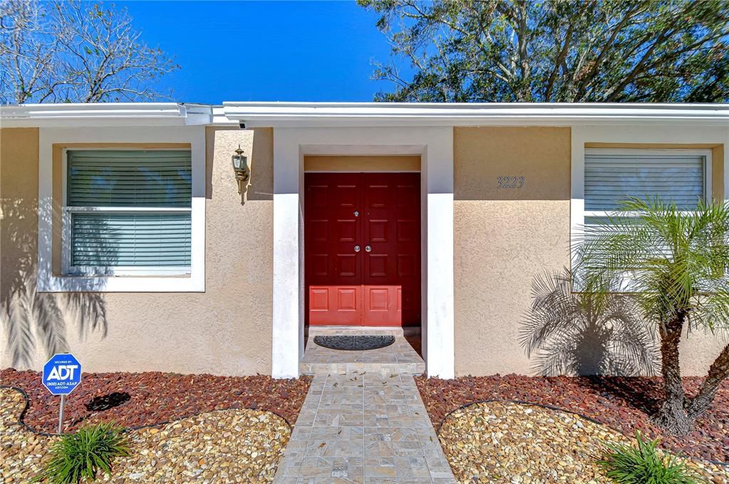 Active With Contract: $400,000 (4 beds, 2 baths, 1420 Square Feet)