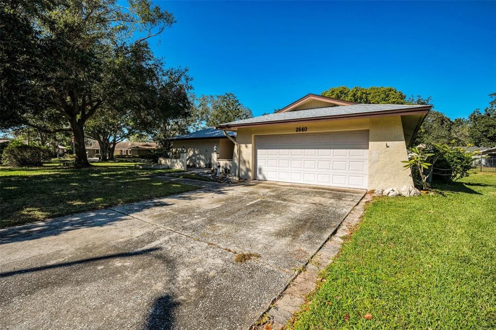 For Sale: $749,000 (3 beds, 2 baths, 2523 Square Feet)