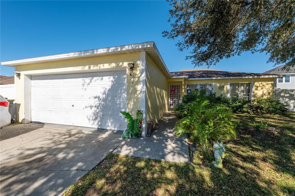 For Sale: $249,900 (3 beds, 2 baths, 1100 Square Feet)