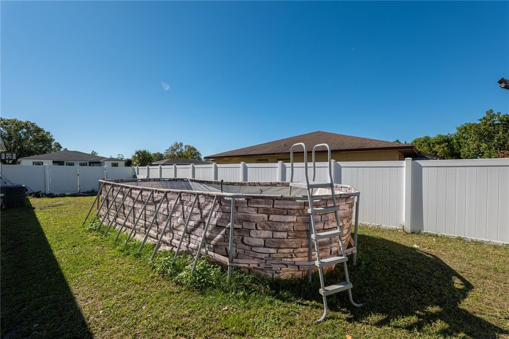 For Sale: $249,900 (3 beds, 2 baths, 1100 Square Feet)