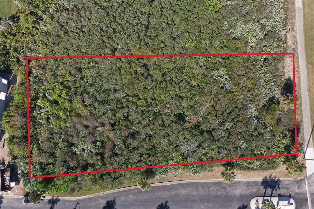 For Sale: $400,000 (0.56 acres)