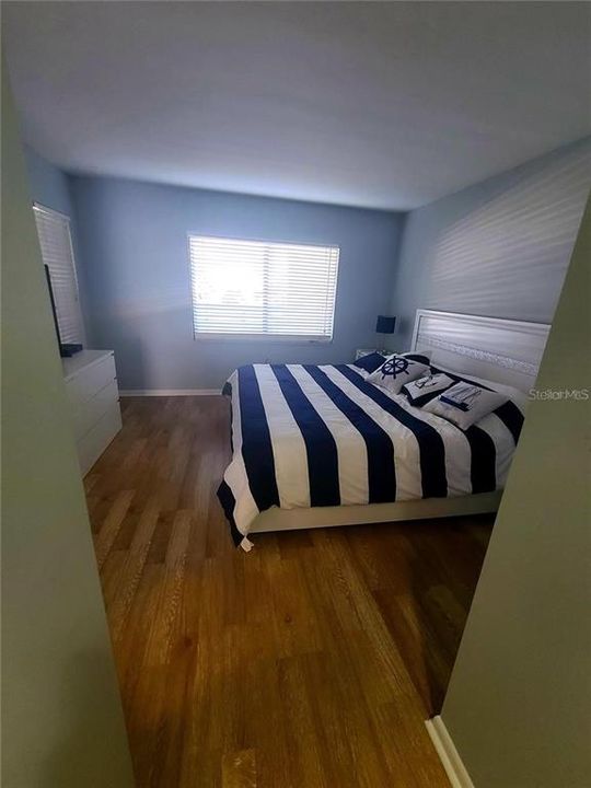 For Sale: $370,000 (1 beds, 1 baths, 790 Square Feet)