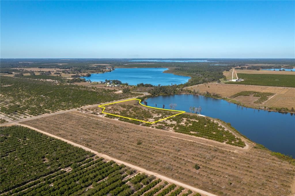 На продажу: $237,000 (5.69 acres)