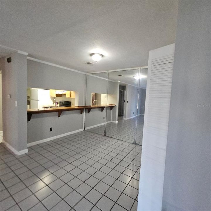 For Sale: $129,500 (2 beds, 2 baths, 934 Square Feet)