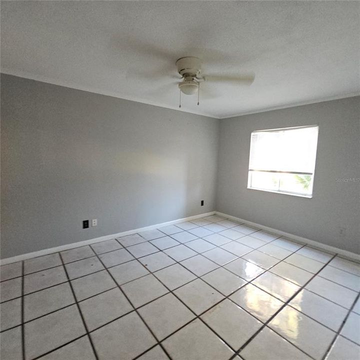 For Sale: $129,500 (2 beds, 2 baths, 934 Square Feet)