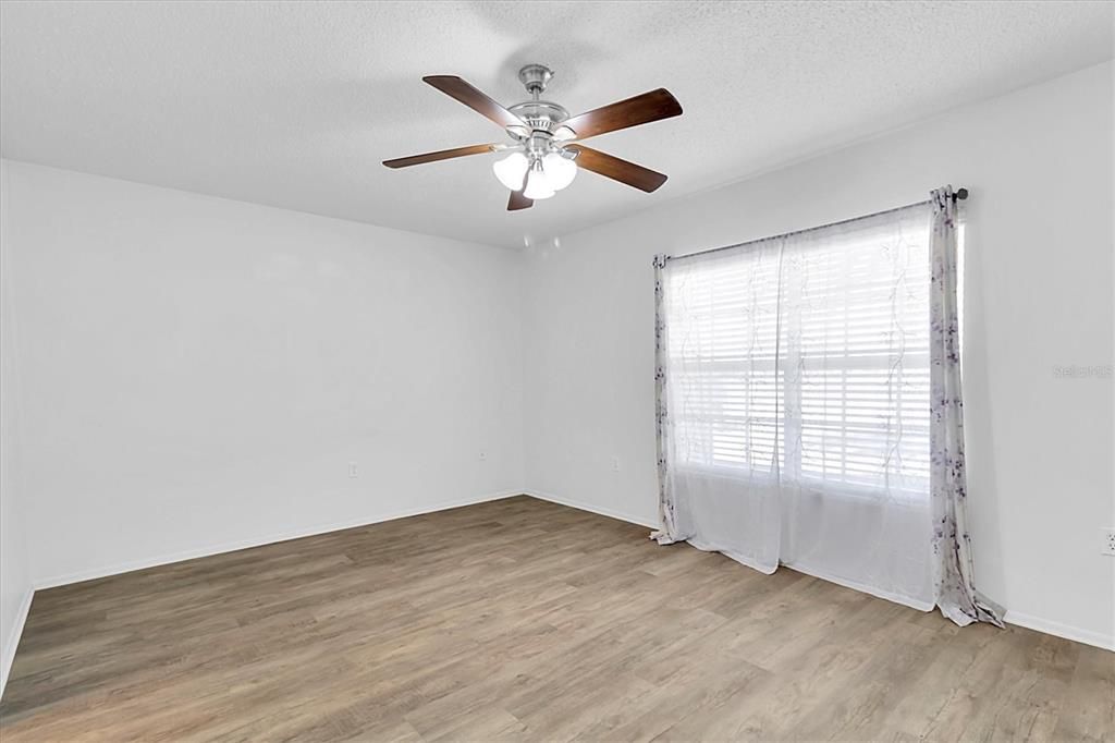 For Sale: $308,000 (2 beds, 2 baths, 1436 Square Feet)