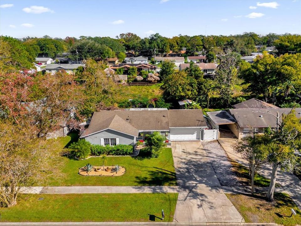 For Sale: $400,000 (3 beds, 2 baths, 1402 Square Feet)