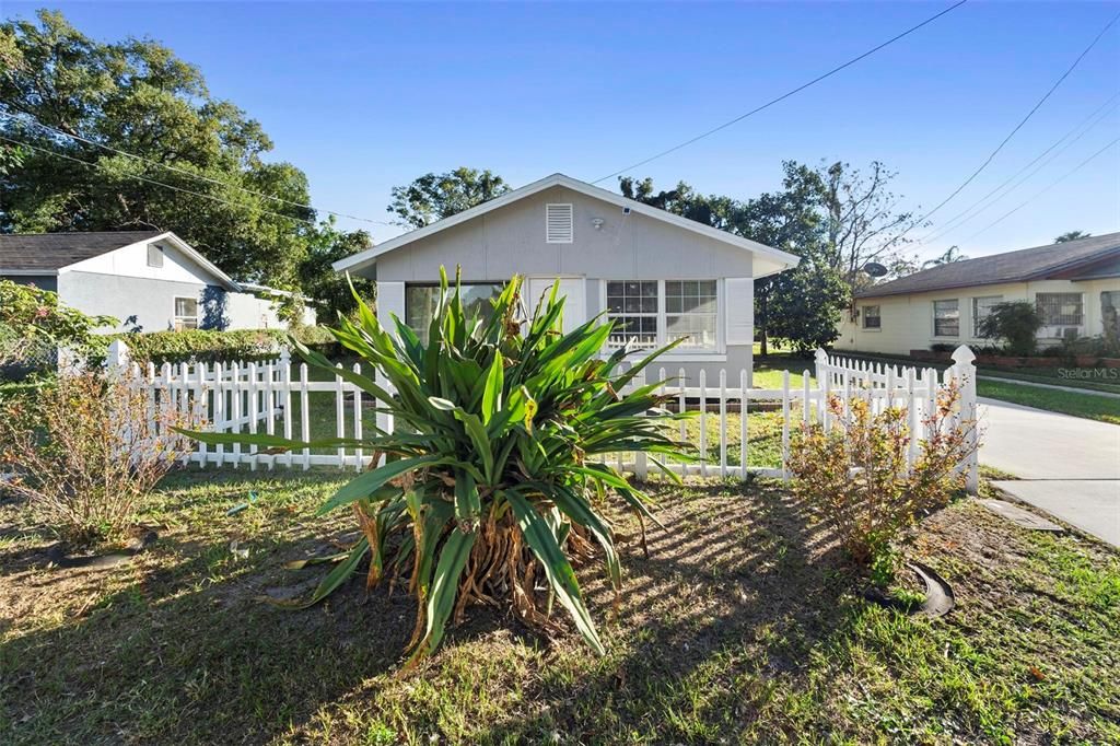 For Sale: $270,000 (3 beds, 2 baths, 1803 Square Feet)