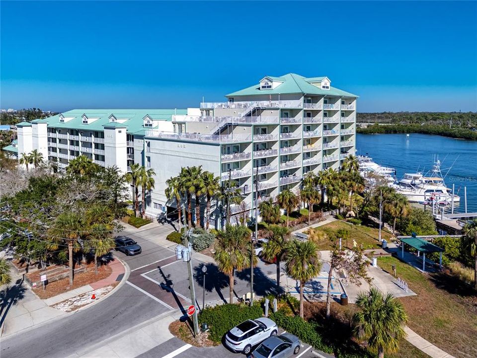 For Sale: $1,250,000 (3 beds, 2 baths, 1540 Square Feet)