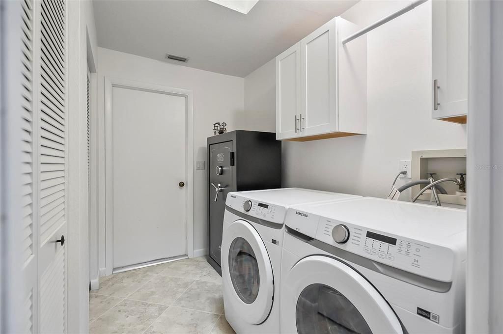 1 year old Samsung washer and dryer included!