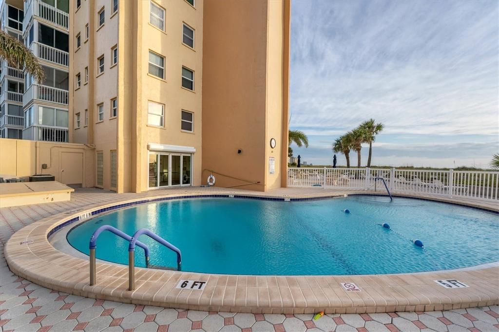 Pool overlooks the Gulf of Mexico