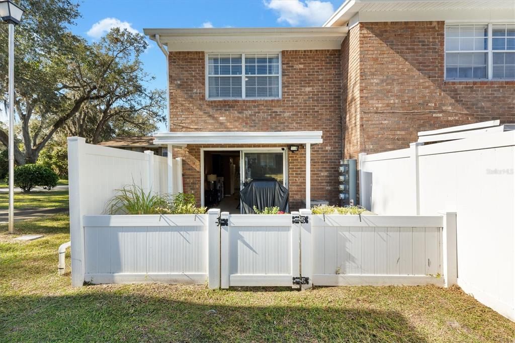 BACK PRIVATE PORCH