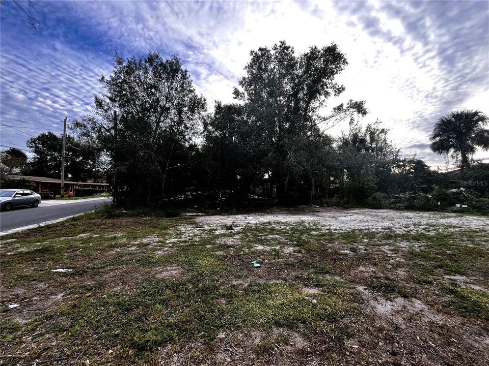 En Venta: $50,000 (0.09 acres)