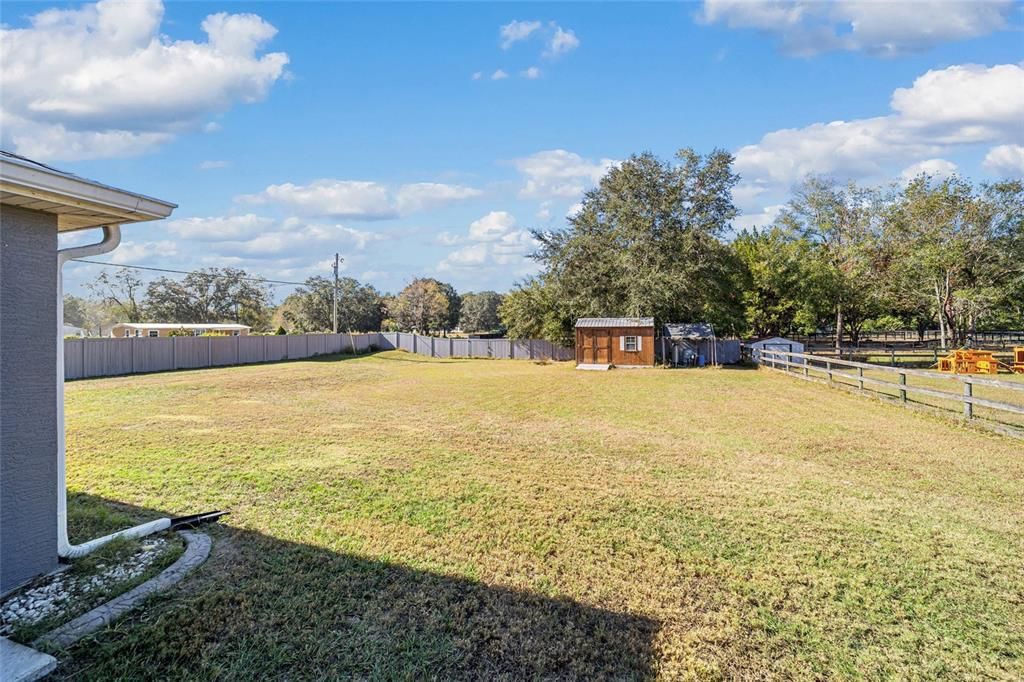 For Sale: $319,000 (3 beds, 2 baths, 1683 Square Feet)