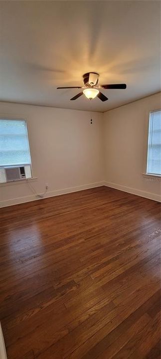 For Rent: $1,095 (1 beds, 1 baths, 3284 Square Feet)