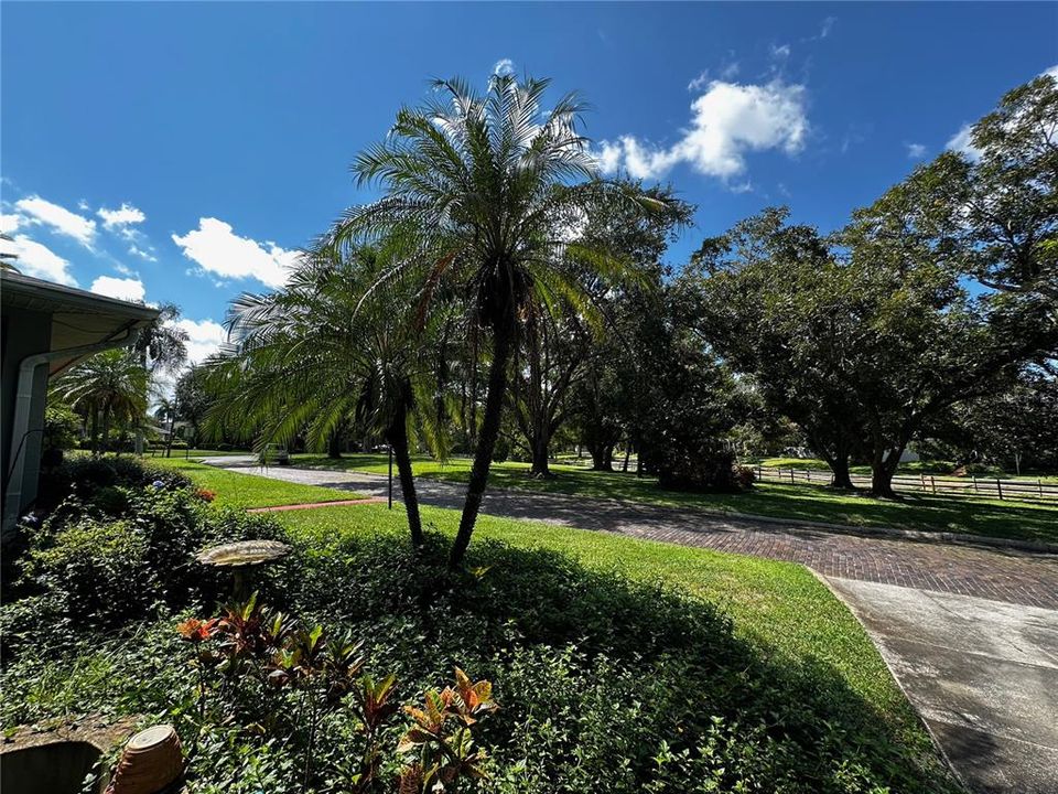 For Sale: $1,010,000 (3 beds, 2 baths, 3190 Square Feet)