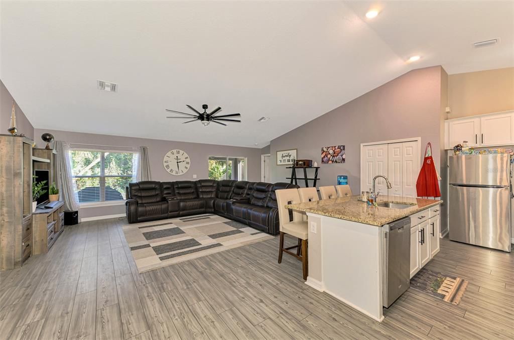 For Sale: $394,000 (3 beds, 2 baths, 2040 Square Feet)