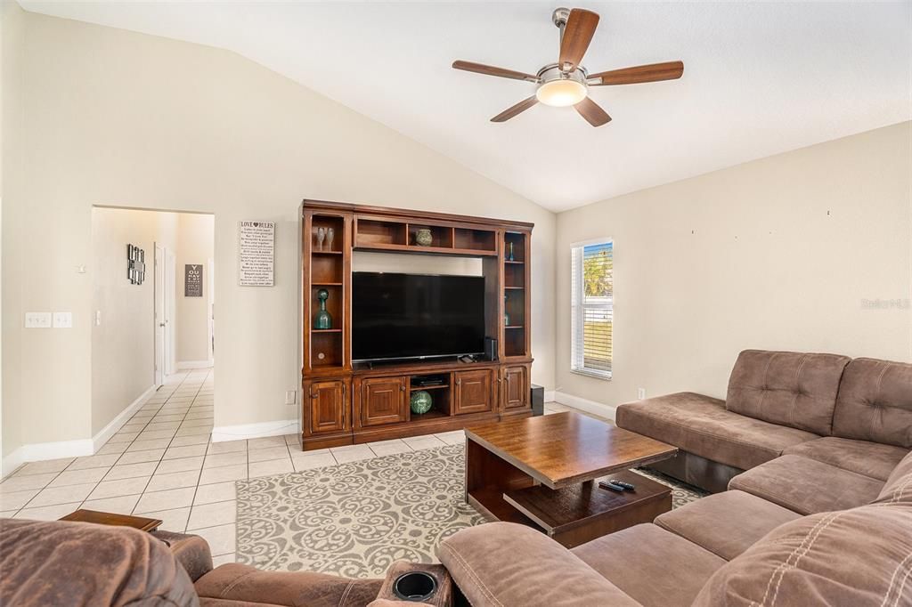 Active With Contract: $445,000 (4 beds, 2 baths, 1949 Square Feet)