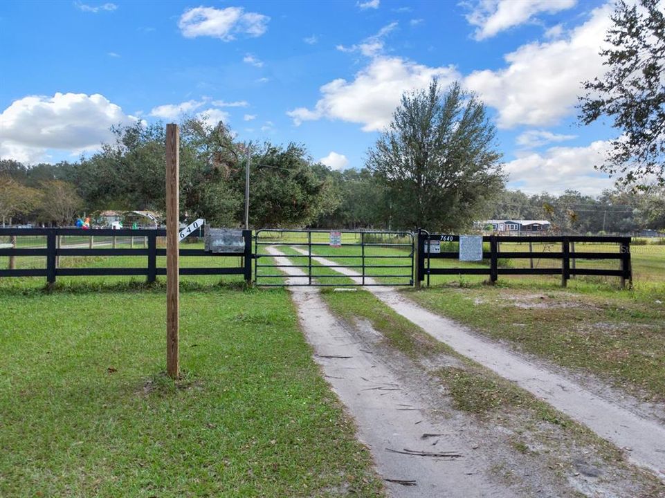 For Sale: $645,000 (4 beds, 2 baths, 2280 Square Feet)