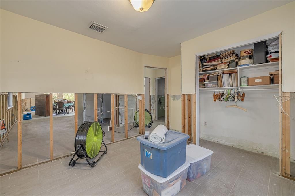 For Sale: $1,200,000 (2 beds, 2 baths, 1540 Square Feet)