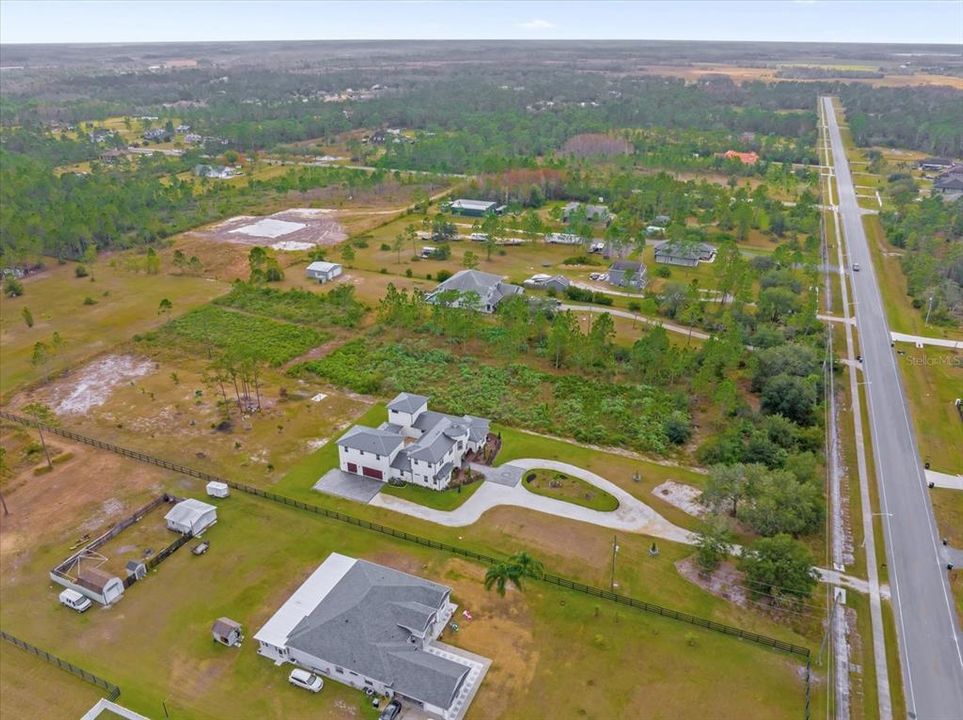 На продажу: $240,000 (2.04 acres)