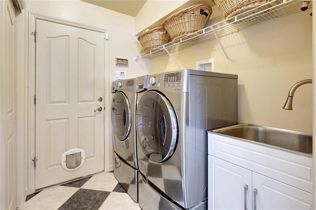 Large Laundry Room