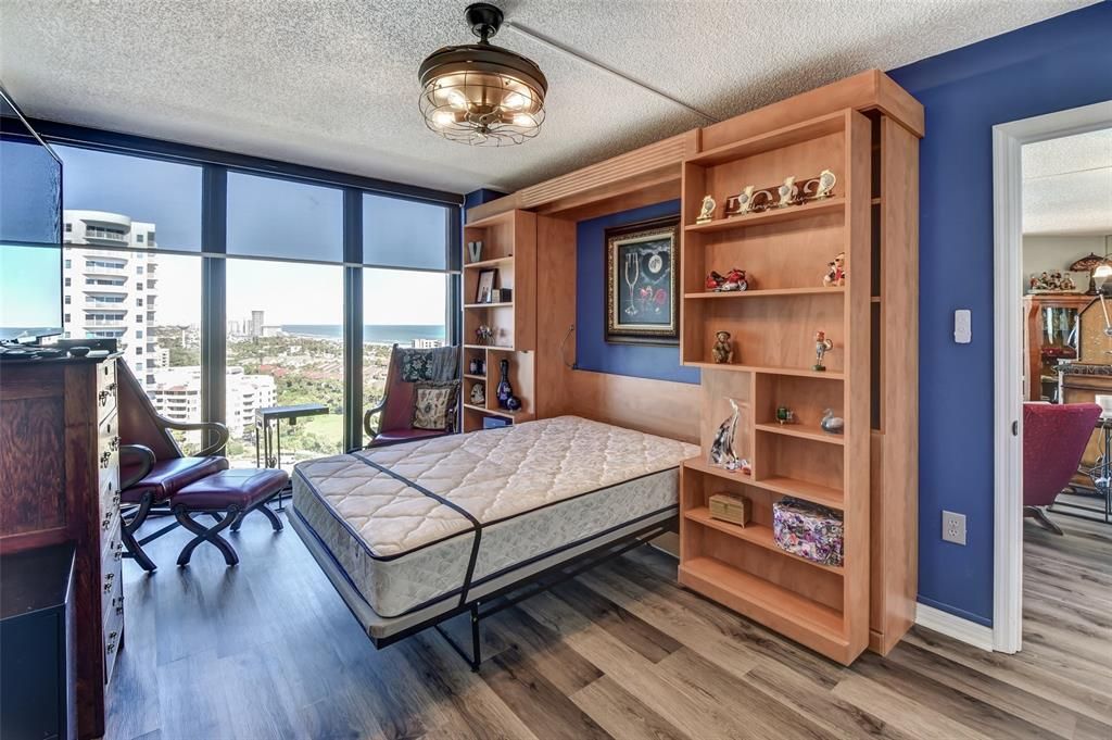 Murphy bed