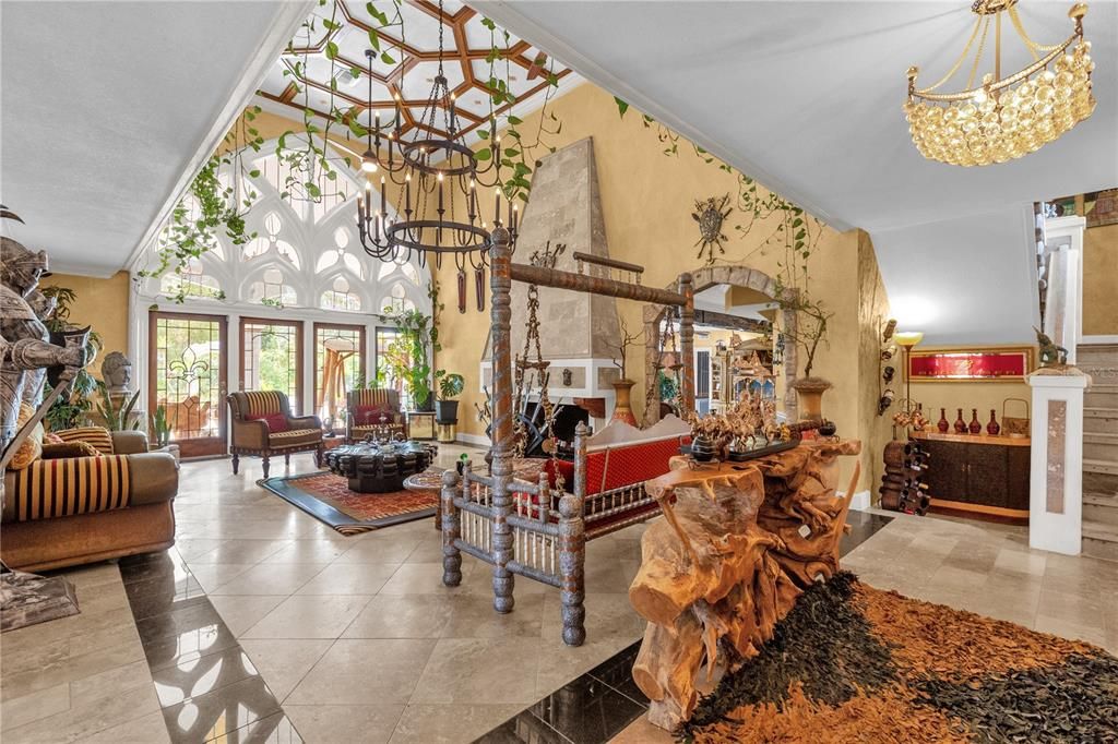 For Sale: $1,999,000 (5 beds, 3 baths, 4680 Square Feet)