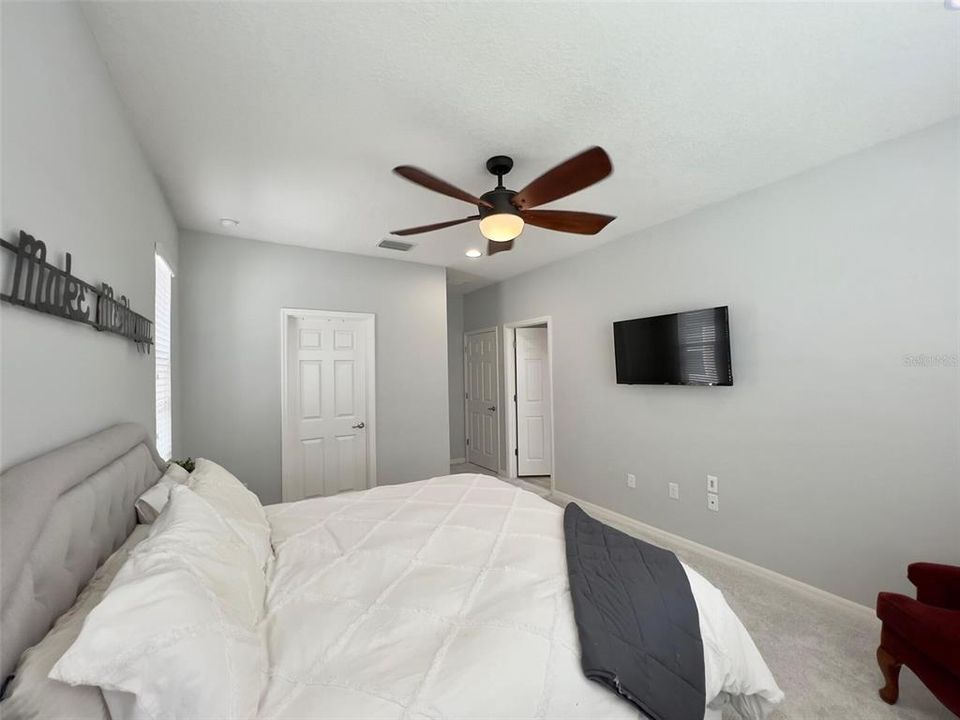 For Sale: $409,000 (3 beds, 2 baths, 2141 Square Feet)