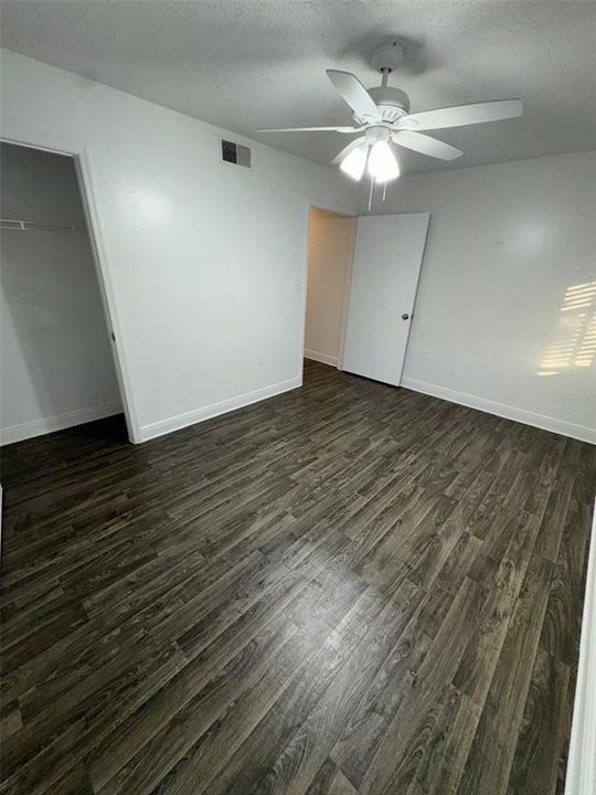 For Rent: $1,379 (2 beds, 1 baths, 938 Square Feet)