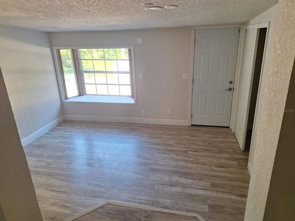 For Rent: $2,700 (3 beds, 2 baths, 2668 Square Feet)