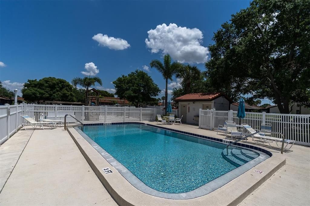 Second smaller pool for community use. Both pools look pretty sparking clean, don't they? Refreshing!!