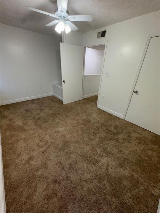 For Rent: $1,379 (2 beds, 1 baths, 938 Square Feet)