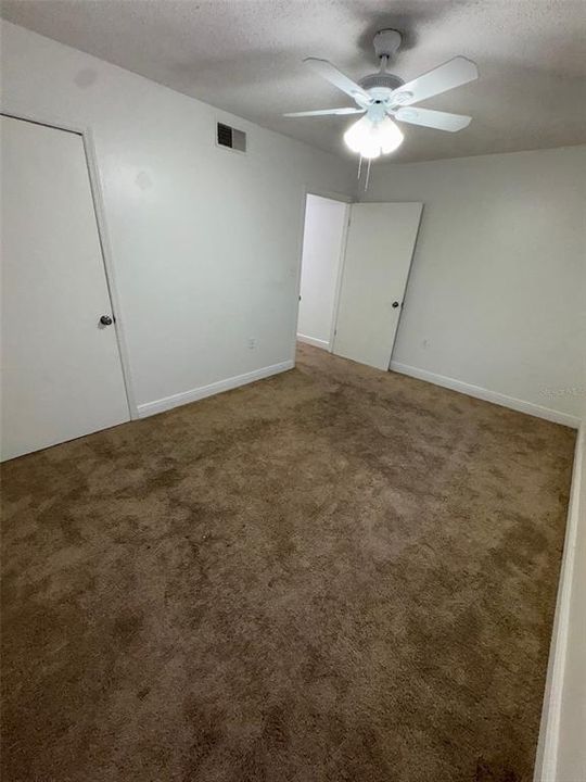 For Rent: $1,379 (2 beds, 1 baths, 938 Square Feet)